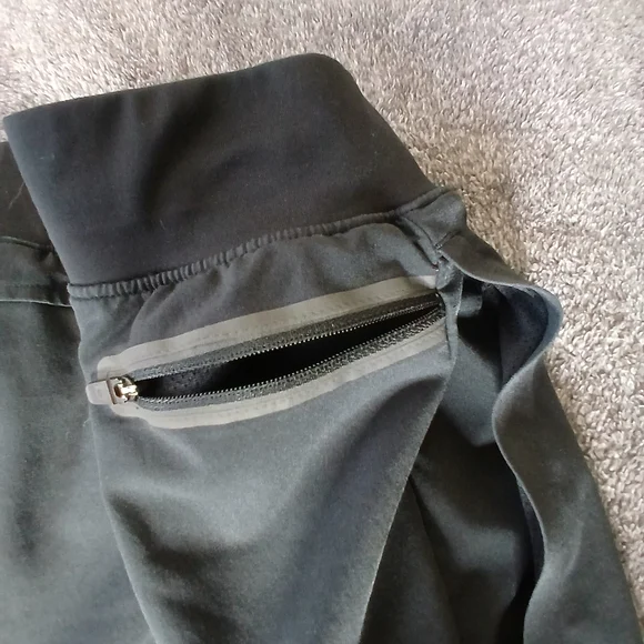 Under Armour Project Rock Brahma Bull Shorts XXL Black - Picture 3 of 6